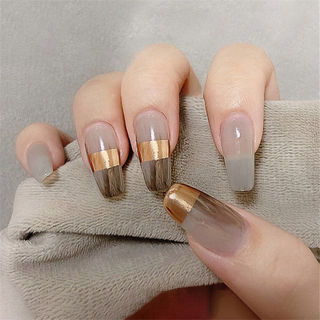 Nail Art Ombre - 24 Stück Mittellange Sargförmige Aufklebenägel Einfache