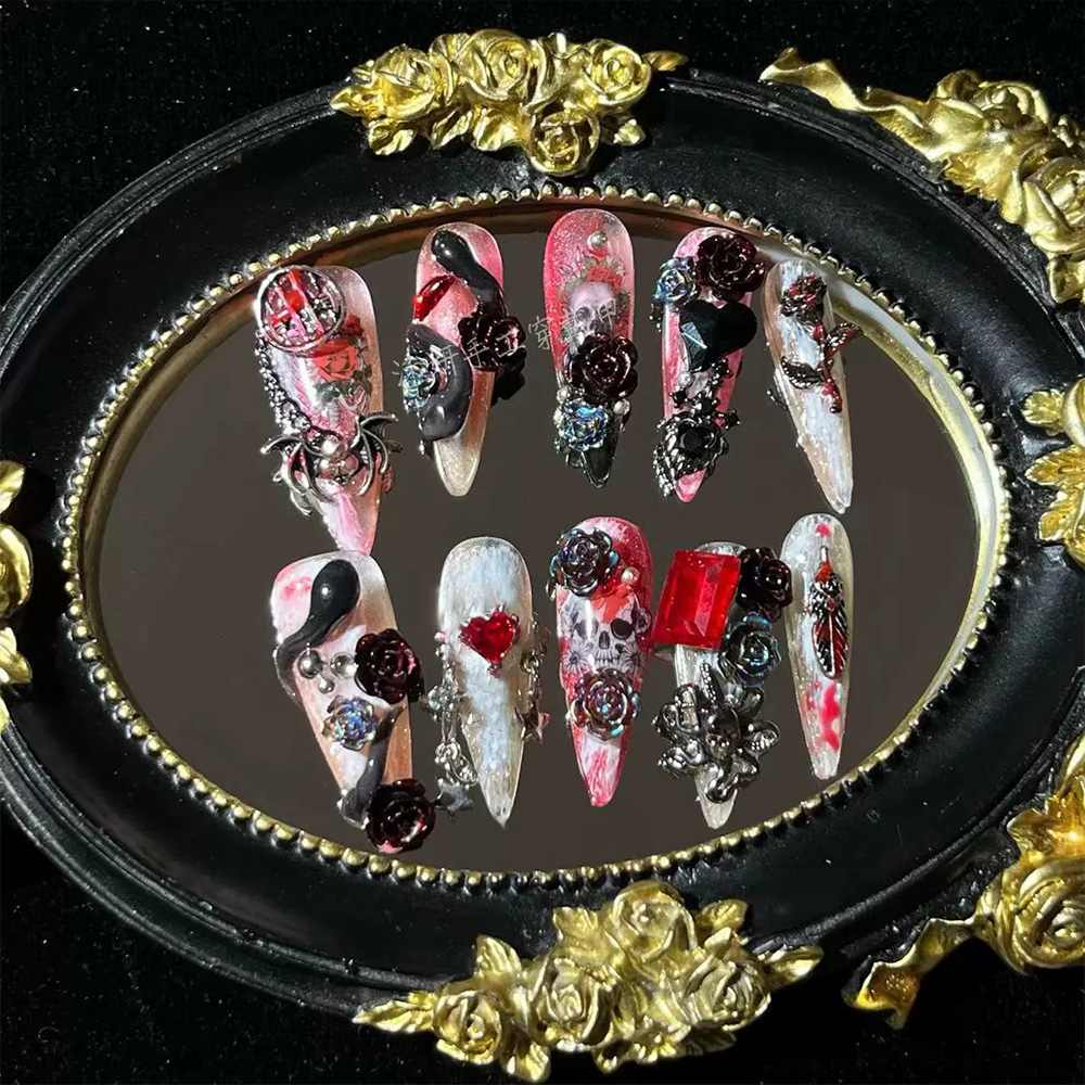 Coole Dunkle Punk-Nagelsticker – Nail Art Red Bewertung und Preis