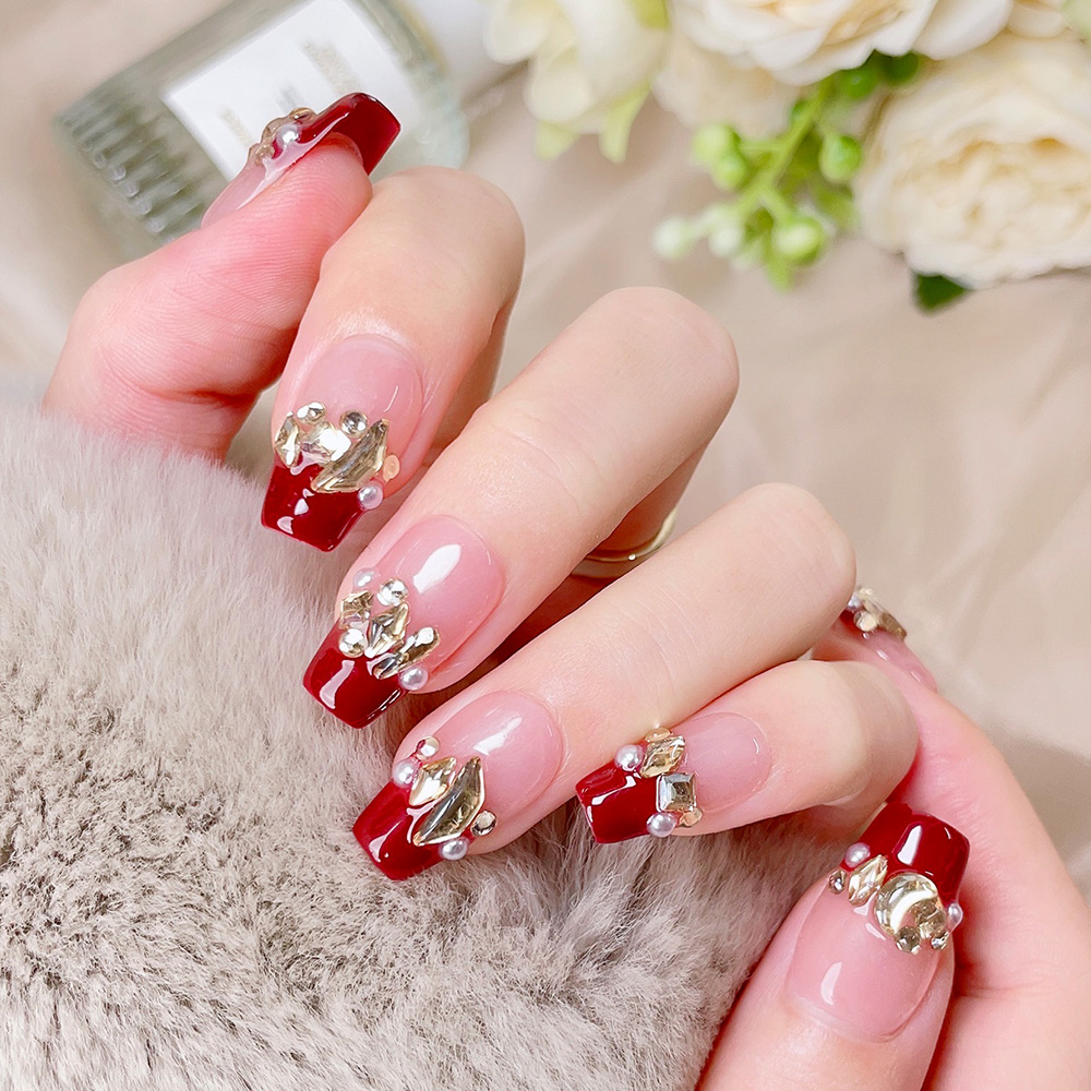 10 Stück kurze, trapezförmige, – Nail Art Red Bewertung und Preis