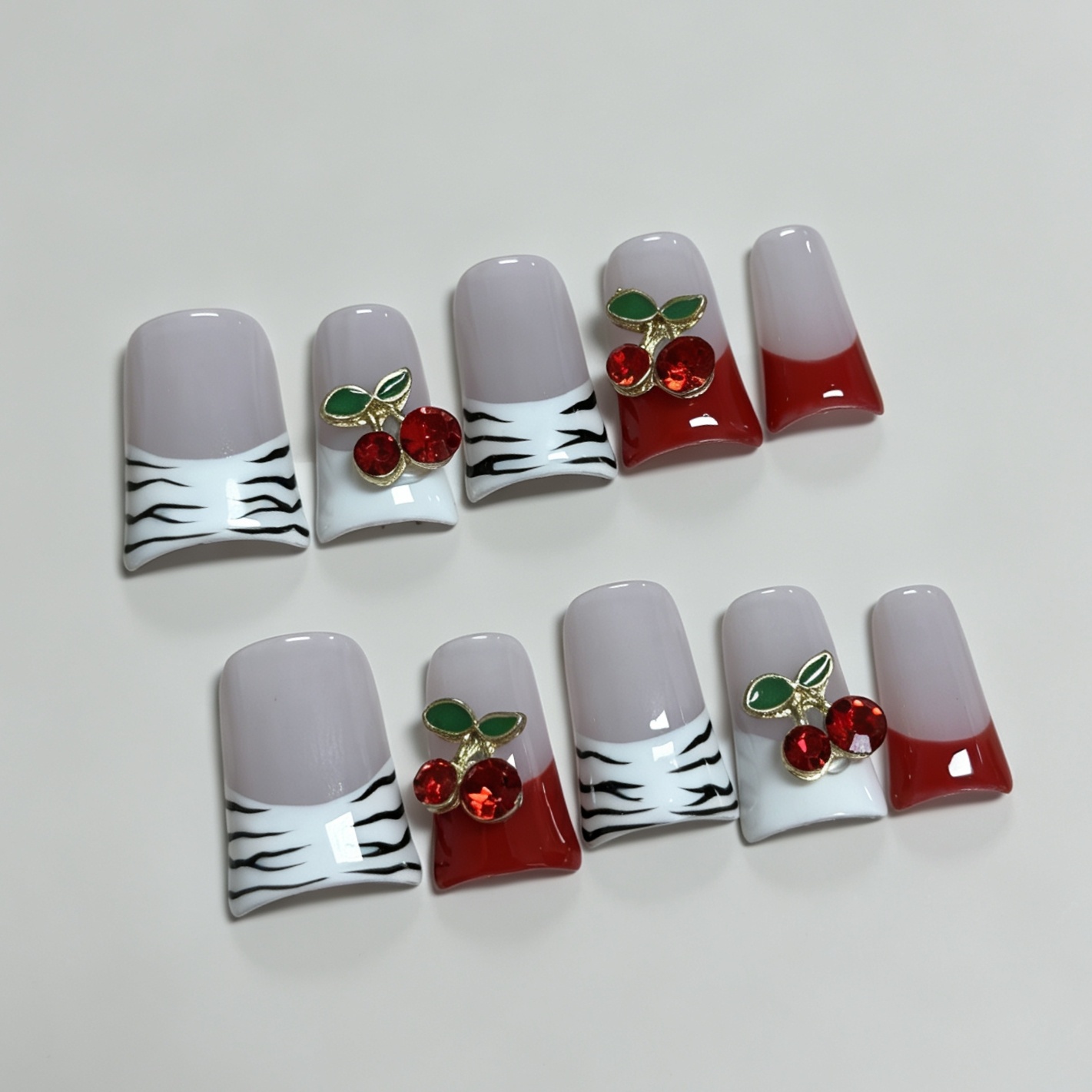 Mittellange quadratische 10er- – Nail Art Red Bewertung und Preis
